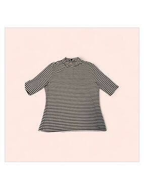 The Limited Black and White Striped Short Sleeve Top Size L